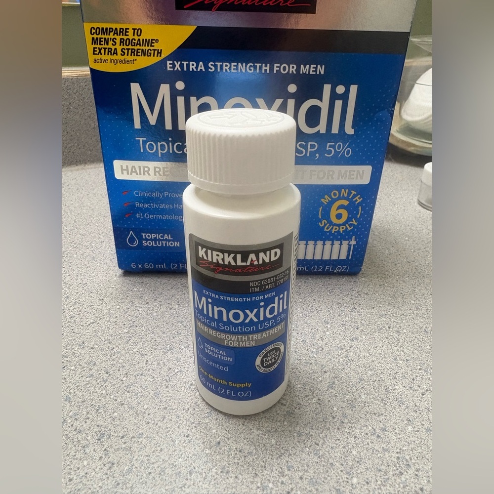 Kirkland Signature Minoxidil Topical Solution - 5%
Helps hair,Lash,Nail growth